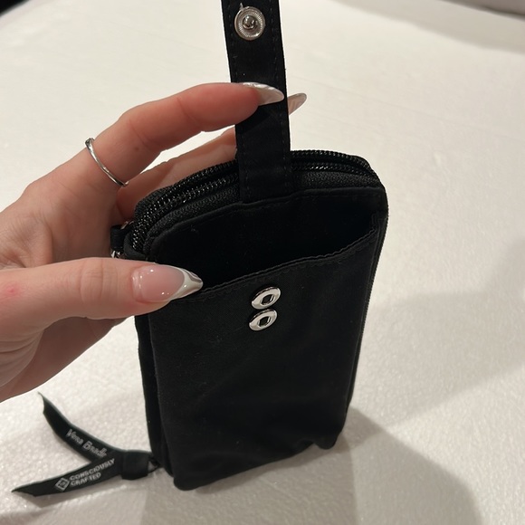 Vera Bradley Black Wristlet Wallet with Phone and Card Pockets New without tags - Picture 4 of 4